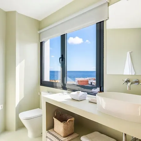 בית נופש Modern Design House With Roof Terrace