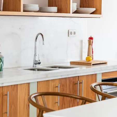 Modern Design House With Roof Terrace פוריס דה אבונה